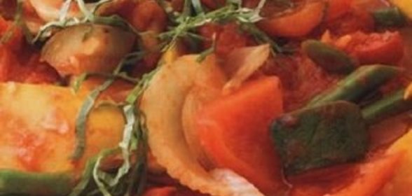 Овощное рагу со стручковой фасолью
