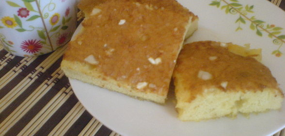 Ананасовая шарлотка с орешками кешью