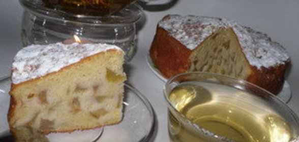 Пирог с консервированными яблоками