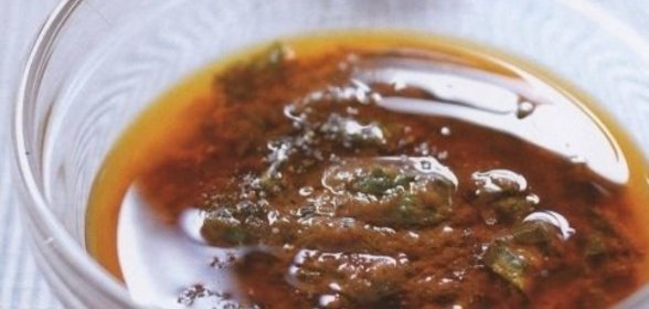 Кетчуп с базиликом и сельдереем