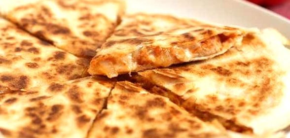 Кесадилья со свининой