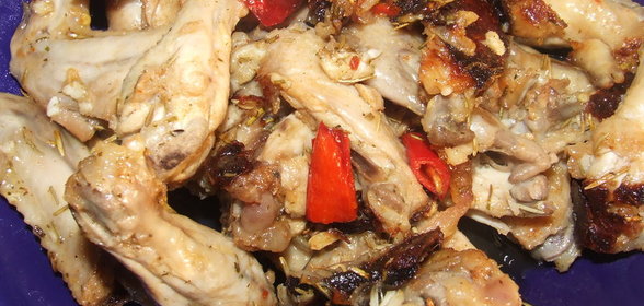 куриные крылышки маринованные и приготовленные на сковороде