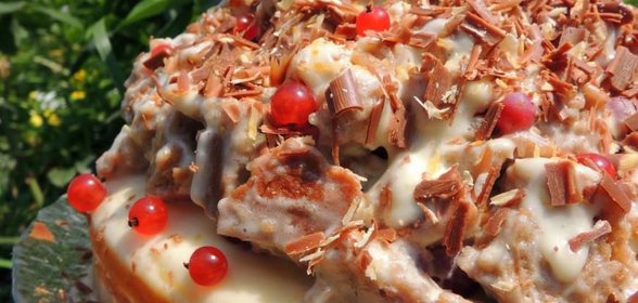 Торт 3 ягодки для дочки