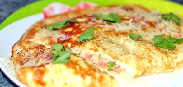 Омлет с перцем и помидорами