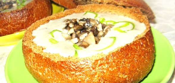 Чешский суп в хлебе