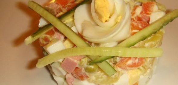 Омлет с огурцами