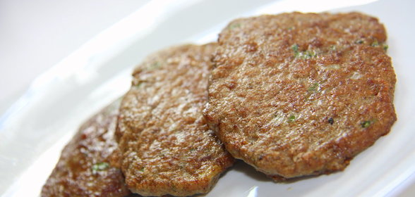 Оладьи из куриных потрошков с норвежским сыром