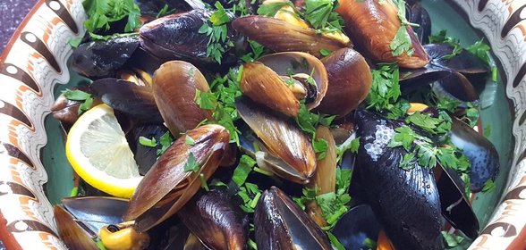 Мидии в вине