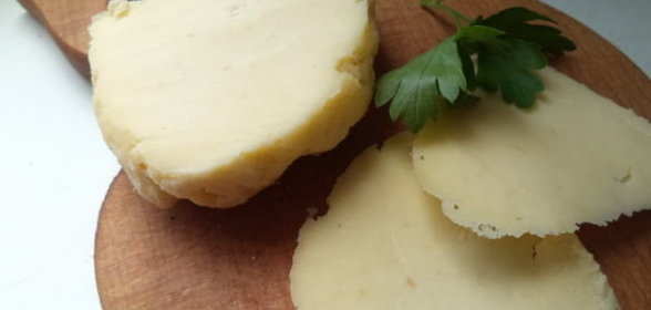 Домашний твердый сыр