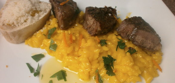 Говяжья голень по - милански ( Ossobuco аlla milanese)