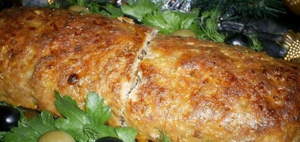 Мясной рулет с макаронами