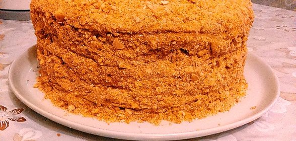 Медовый торт с кремом из бананов и вареной сгущенкой
