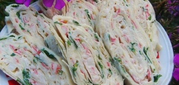 Рулетики из крабовых палочек