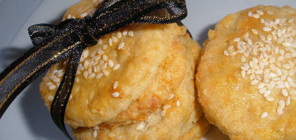 Сырные крекеры