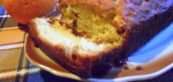 Апельсиновый кекс на рисовой муке с клюквой