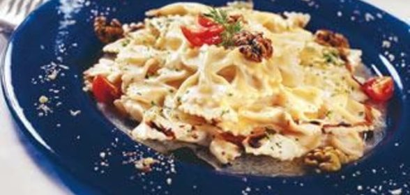 Фарфалле 4 сыра с грецкими орехами