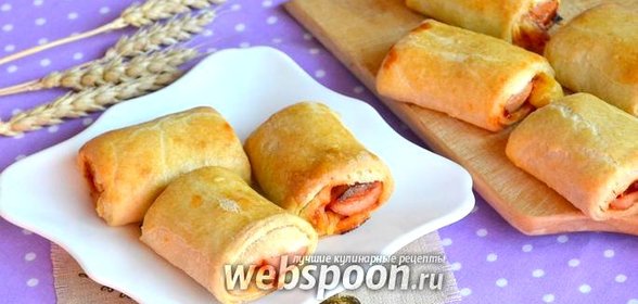 Рулеты с сосисками и сыром