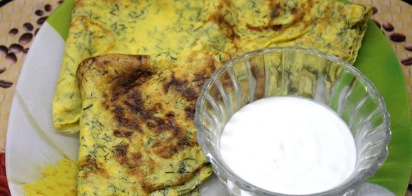 Сырные блинчики со сметаной