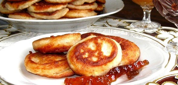 Оладьи без яиц на кислом молоке