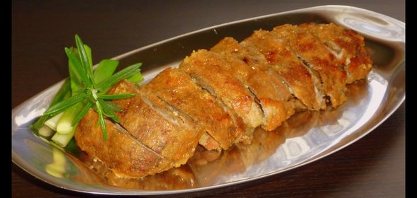 Рулет слойный из 2-х видов мяса с баклажаном