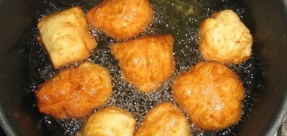 Баурсаки - казахская выпечка