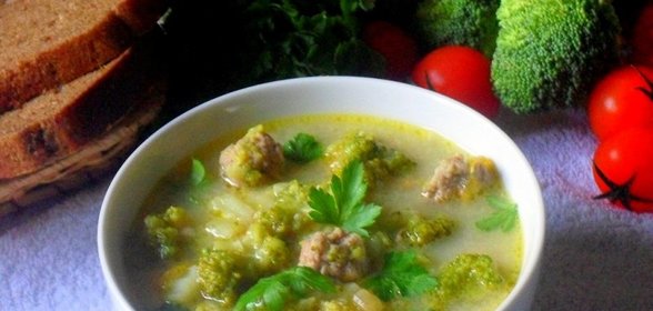 Суп из брокколи с фрикадельками