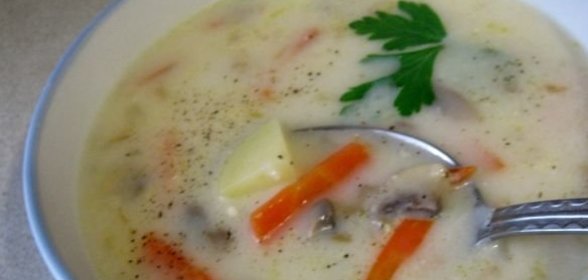 Суп с рисом, шампиньонами и плавленым сыром