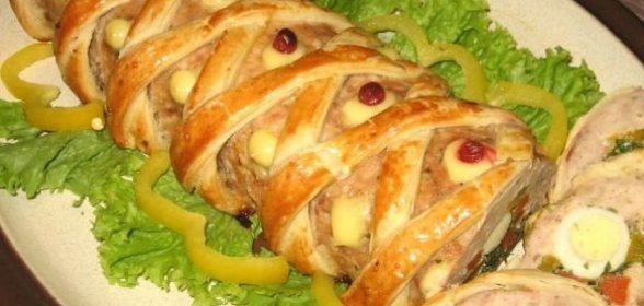 Праздничный рулет из фарша