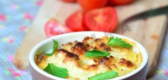 Запеканка с семгой и картофельным пюре