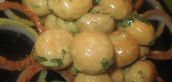 Творог с фруктами