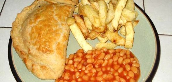 Пирог с сыром, луком и картофелем