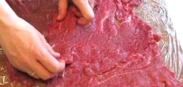 Мясной рулет