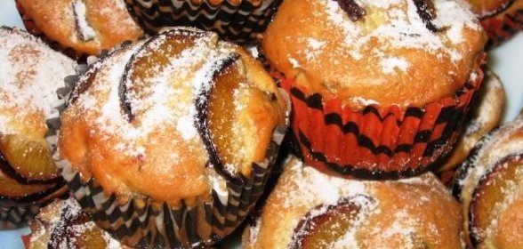 Кексы со сливами