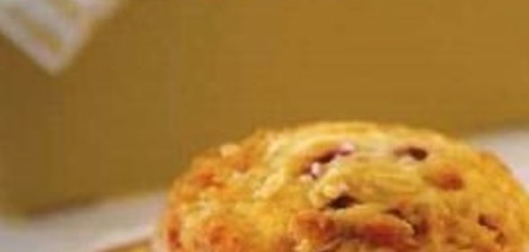 Маффины со сливами и овсяными хлопьями