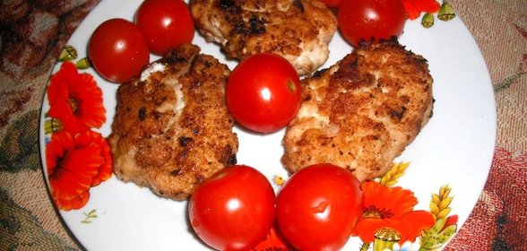 Куриные котлеты с сухарях