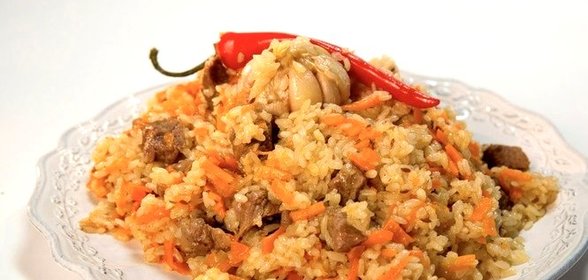 Плов в казане из говядины