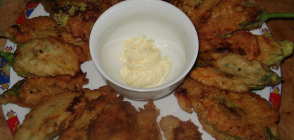 ЗАКУСКА по-итальянски: Цветы цуккини в кляре