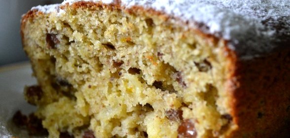 Кекс с ананасом и изюмом