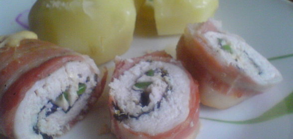 Куриный Рулет с болгарским перцем, сыром и базиликом