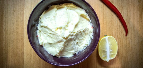 Домашний майонез с запеченым чесноком и перцем