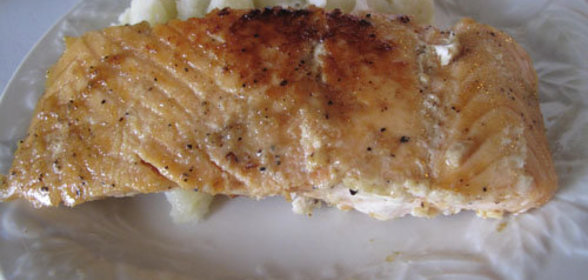 СЕМГА с горчицей и картофельным пюре (с сыром и чесноком)