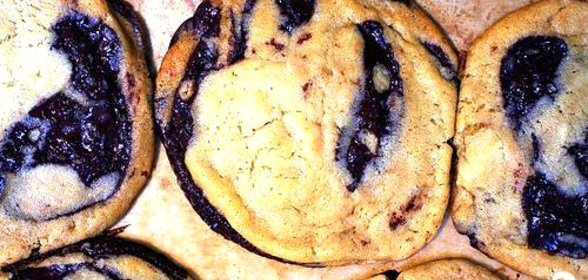 Печенье с шоколадными чипсами и ванилью