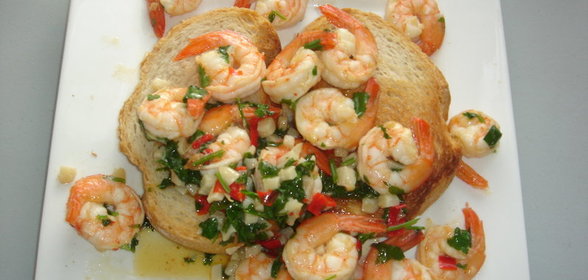 Креветки oстрые на xлебе