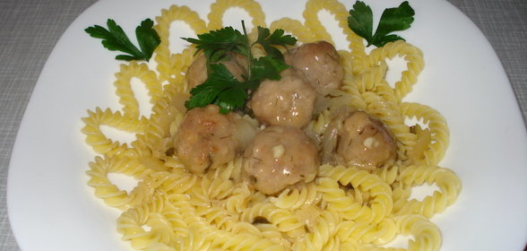 Фрикадельки в белом вине