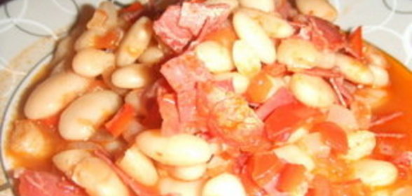 Белая фасоль с пастырмой