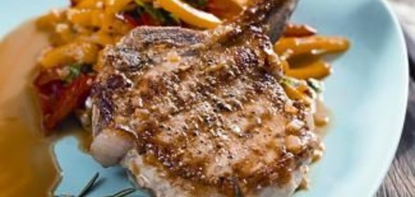 Отбивные с перцем и розмарином