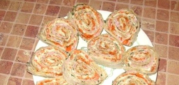 Рулет из лаваша с колбасой