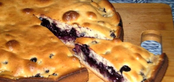 Бисквит с черникой