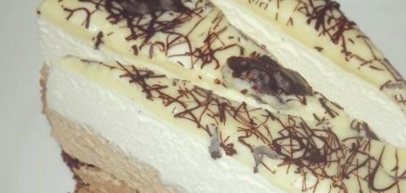 Запеканка из курицы, шпината и гречневой лапши