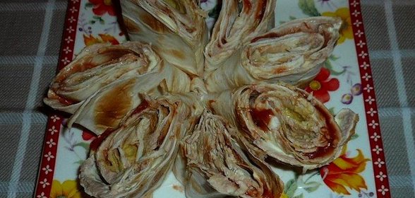 Рулет из лаваша с паштетом